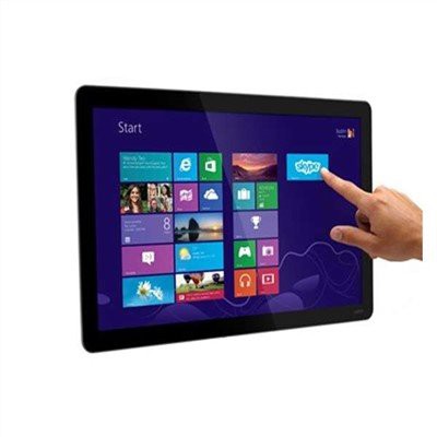 Tampilan Iklan Terpasang di Dinding dengan Tepi Persegi